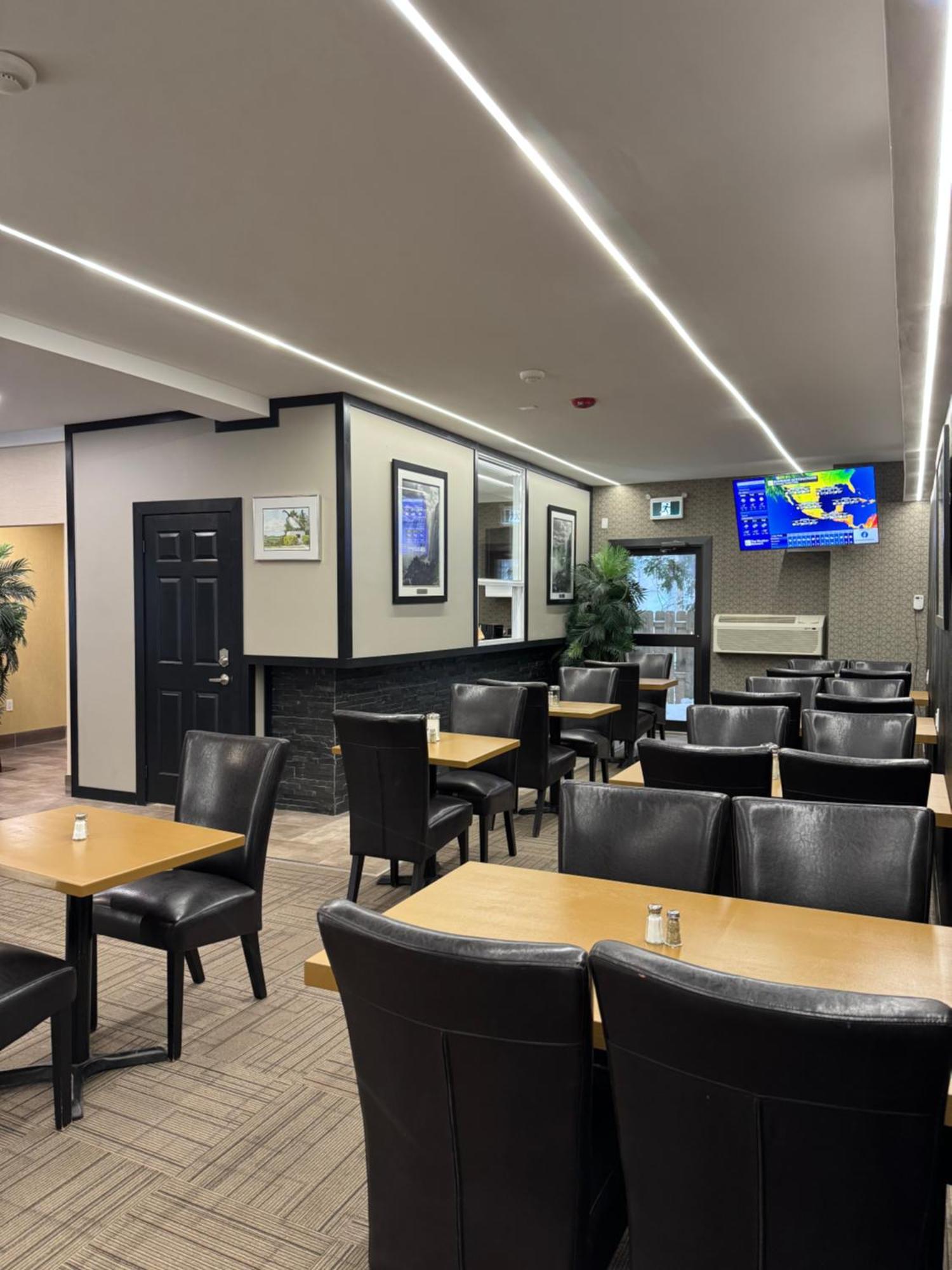 Big Bird Inn Wawa, Surestay Collection By Best Western Екстериор снимка