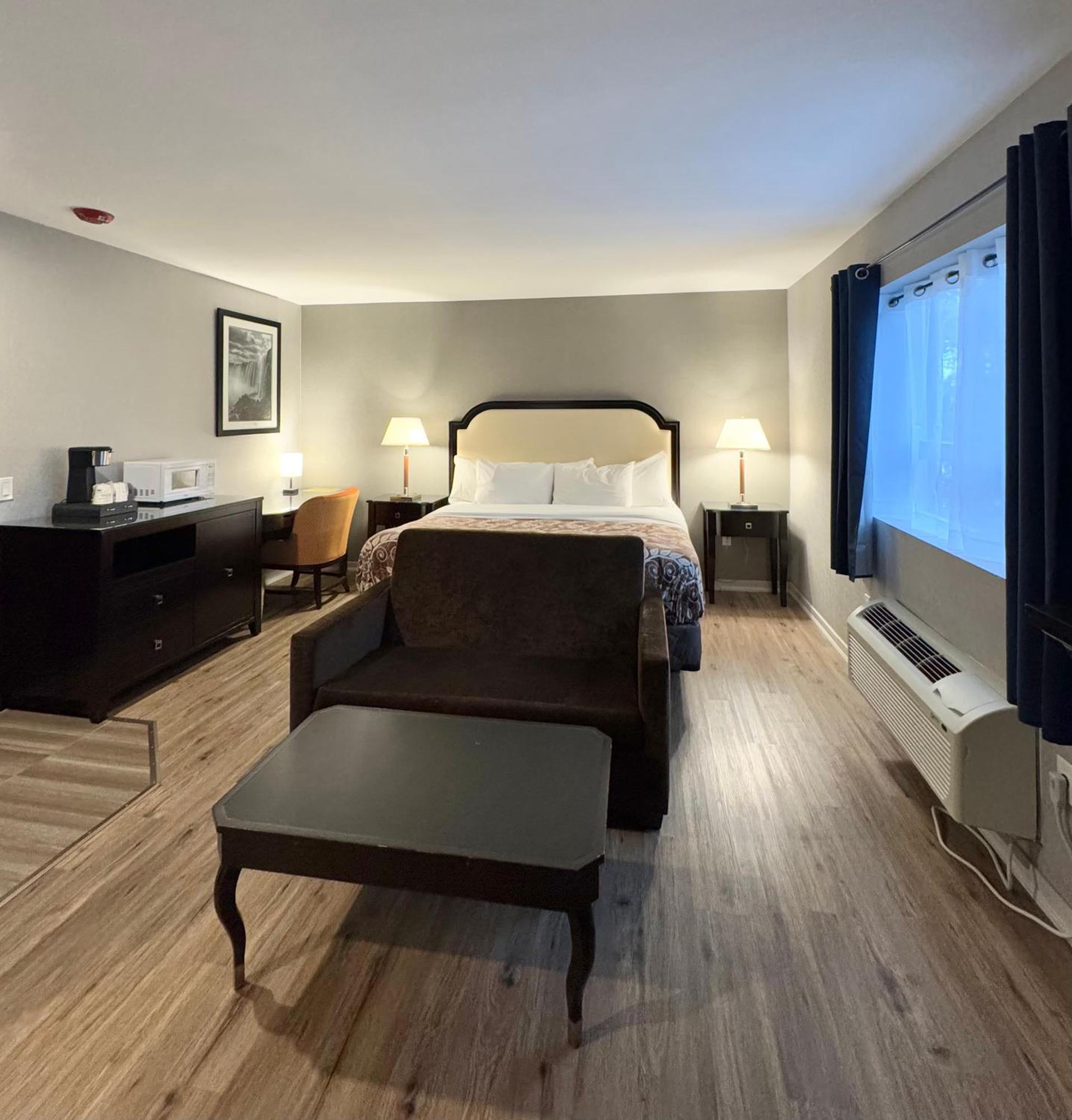 Big Bird Inn Wawa, Surestay Collection By Best Western Екстериор снимка