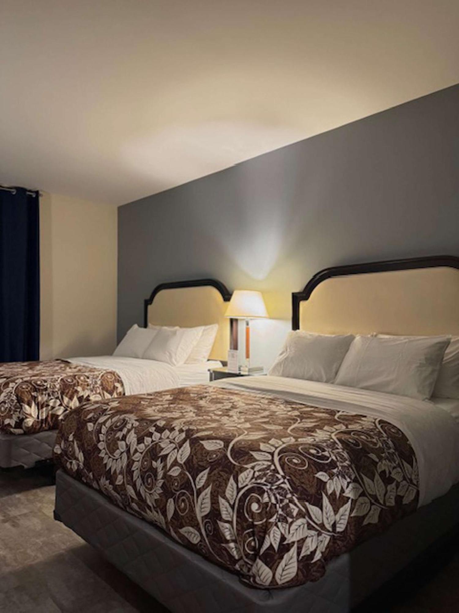 Big Bird Inn Wawa, Surestay Collection By Best Western Екстериор снимка